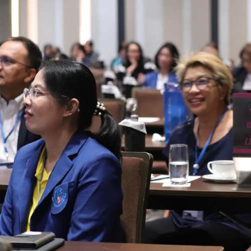 ศิลปะการพูดในที่สาธารณะสำหรับผู้นำ หัวข้อ ประโยชน์การพูดต่อหน้าชุมชน / ศิลปะการพูดต่อหน้าชุมชน / การพูดโน้มน้าวจูงใจ / การพูดที่มีประสิทธิภาพ สถาบันพัฒนาบุคลากรด้านการคลังและบัญชีภาครัฐ กรมบัญชีกลาง